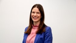 250 intro Karen Algaard